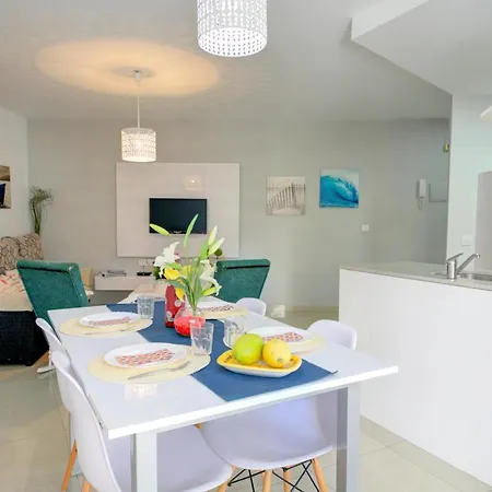 Palmeras Apartment *